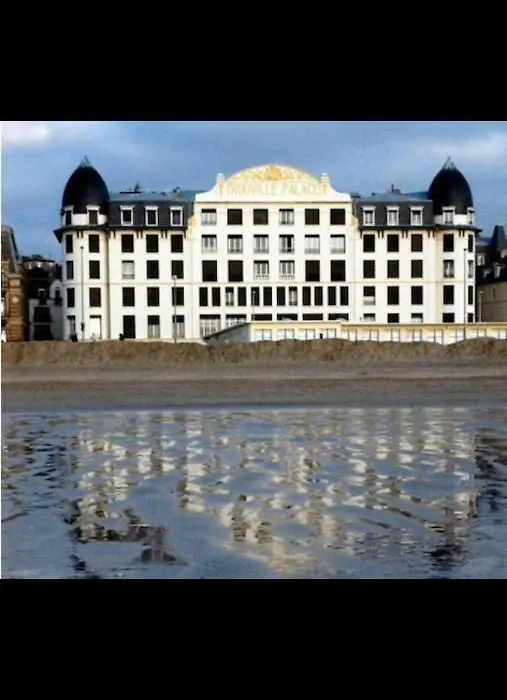 Trouville Palace-1